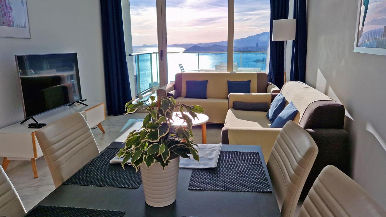 Skyline 26 Stunning Sea Views From A 2-Bedroom Apartment On The 26Th Floor 貝尼多姆 外观 照片