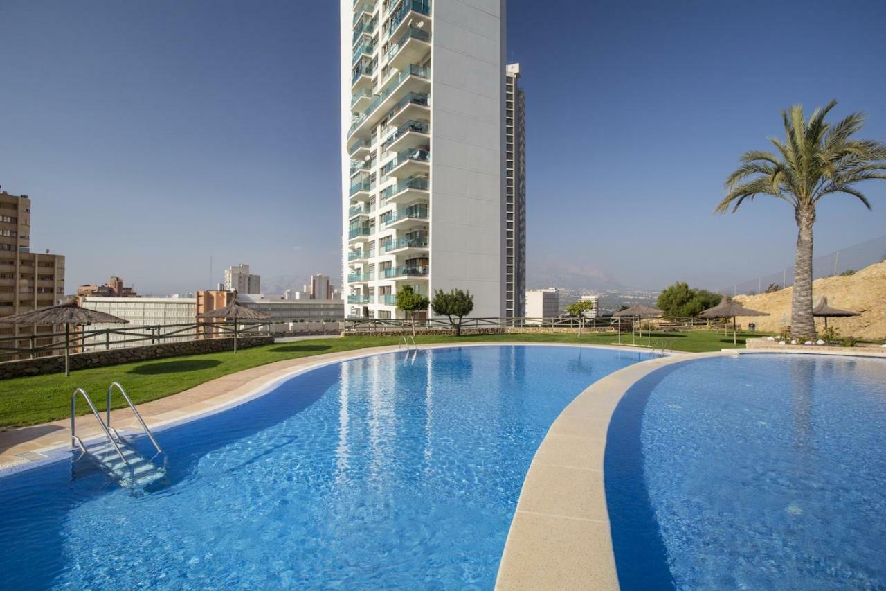 Skyline 26 Stunning Sea Views From A 2-Bedroom Apartment On The 26Th Floor 貝尼多姆 外观 照片